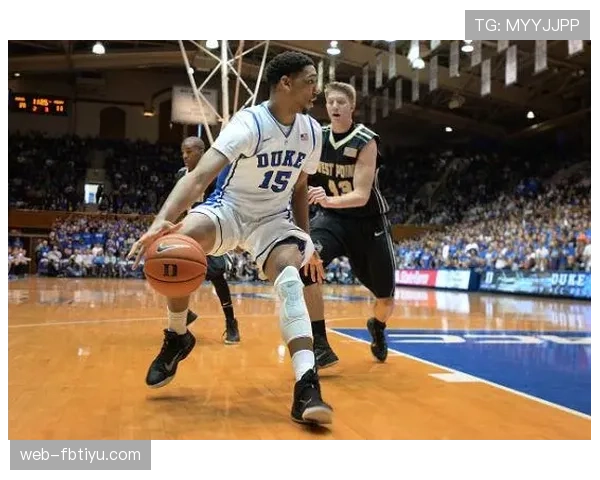 奥卡福通过篮下强攻强化球队内线防守与得分效率