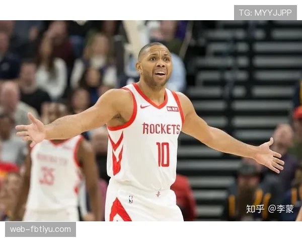 格兰特·威廉姆斯无球跑动制造空间，提升球队进攻效率